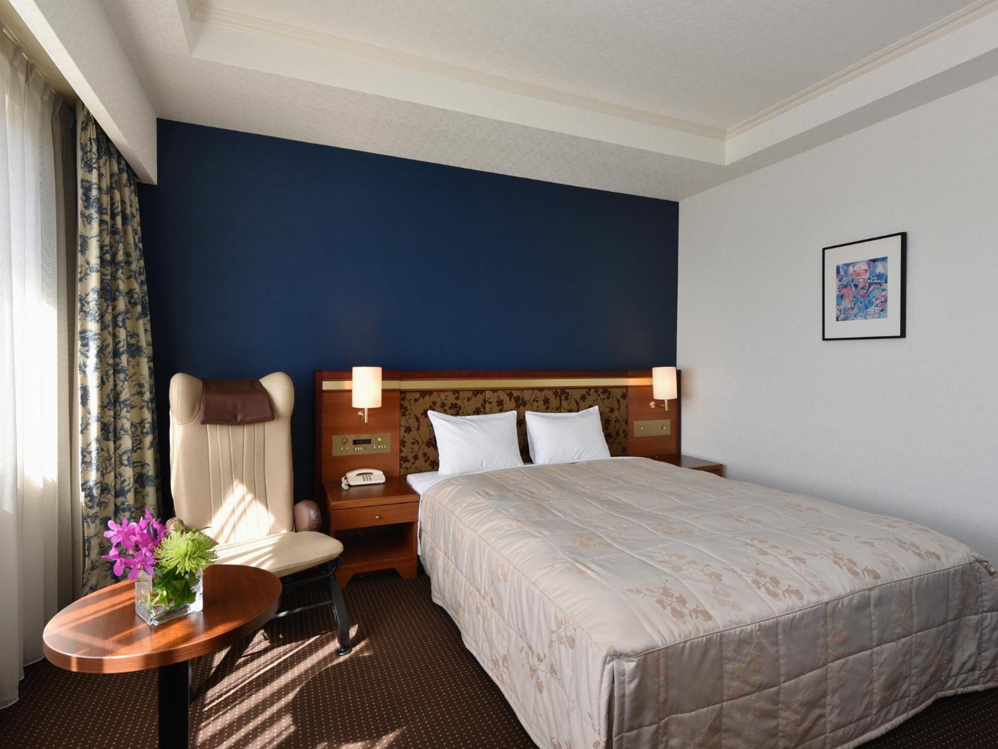 Hotel Crown Palais Chiryu Экстерьер фото