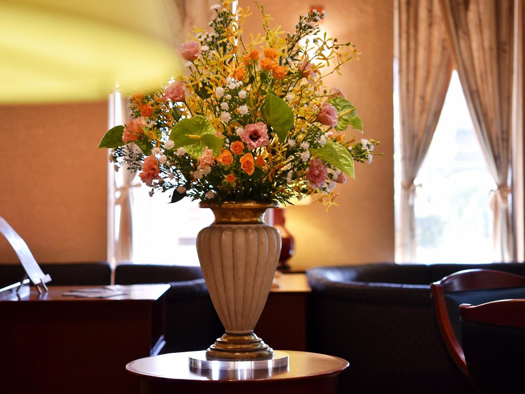 Hotel Crown Palais Chiryu Экстерьер фото